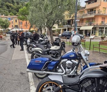 Welches Motorrad passt zu dir am Gardasee?